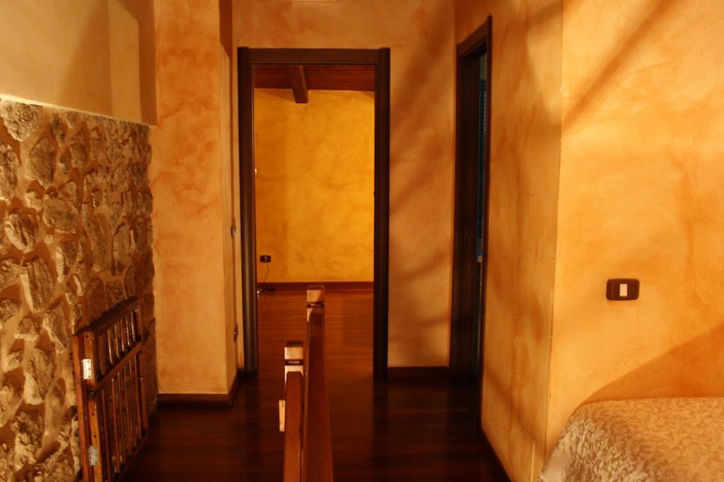 Bed And Breakfast Mblo Fondi Dış mekan fotoğraf