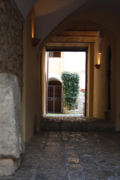 Bed And Breakfast Mblo Fondi Dış mekan fotoğraf
